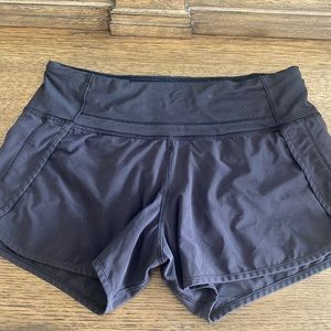 Lululemon Speed-Up Low Rise Lined Shorts, Size 4